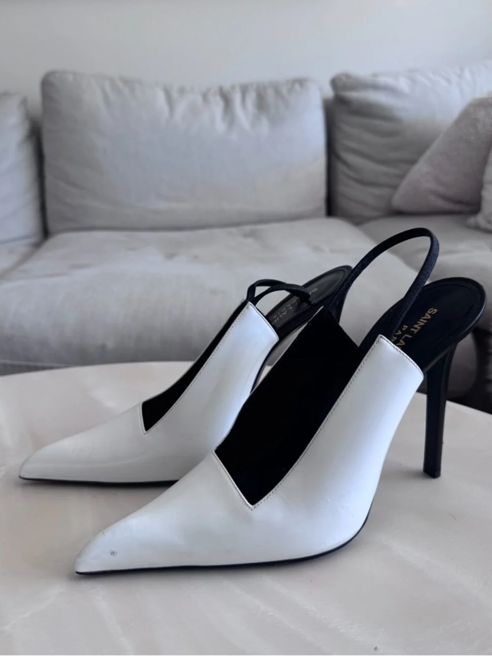 Saint Laurent Raven 110 Patent Leather Slingback Pumps in Blanc - Picture 5 of 10